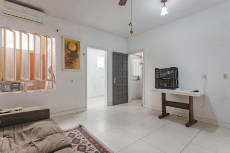 Sala de casa à venda com 3 quartos, 136m² em Petrópolis, Porto Alegre