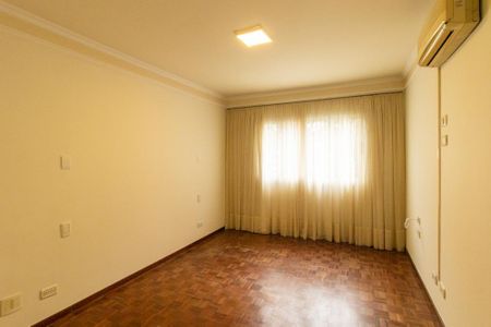Apartamento para alugar com 160m², 3 quartos e 2 vagasSuíte