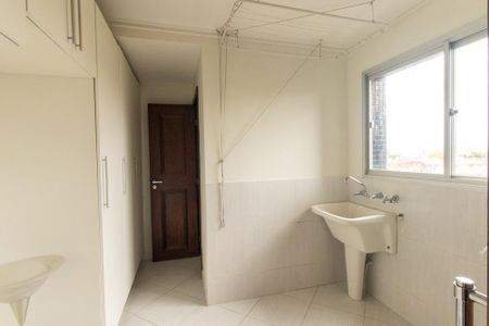 Apartamento para alugar com 160m², 3 quartos e 2 vagasCozinha e Área de Serviço
