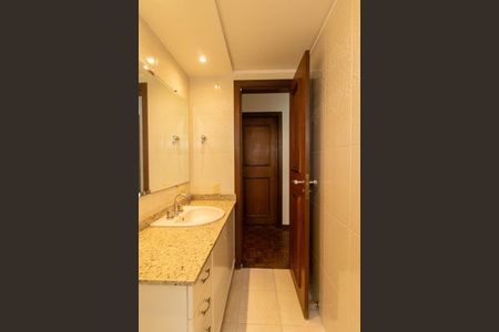 Apartamento para alugar com 160m², 3 quartos e 2 vagasBanheiro Social