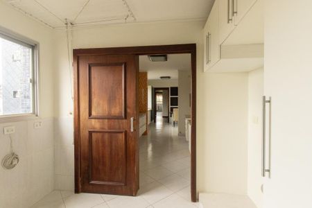 Apartamento para alugar com 160m², 3 quartos e 2 vagasCozinha e Área de Serviço