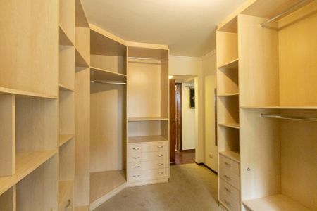 Apartamento para alugar com 160m², 3 quartos e 2 vagasCloset da suíte 2
