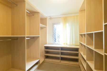 Apartamento para alugar com 160m², 3 quartos e 2 vagasCloset da suíte 2