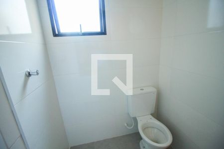 Banheiro de kitnet/studio para alugar com 1 quarto, 24m² em Vila Prudente, São Paulo