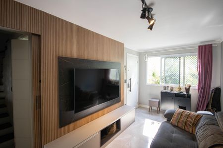 Sala de casa à venda com 2 quartos, 130m² em Guapira, São Paulo