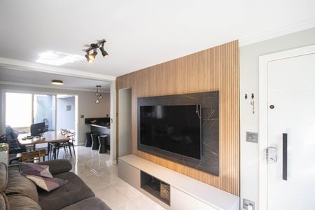 Sala de casa à venda com 2 quartos, 130m² em Guapira, São Paulo