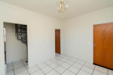 Sala de apartamento para alugar com 3 quartos, 110m² em Inconfidentes, Contagem