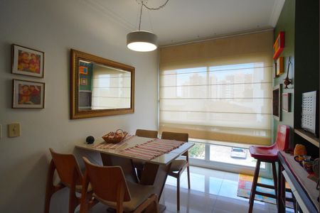 Sala de apartamento à venda com 2 quartos, 55m² em Passo D’areia, Porto Alegre