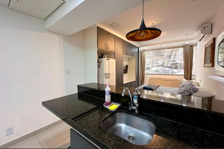 Apartamento à venda com 28m², 1 quarto e sem vaga Apartamento à venda com 28m², 1 quarto e sem vagaCozinha