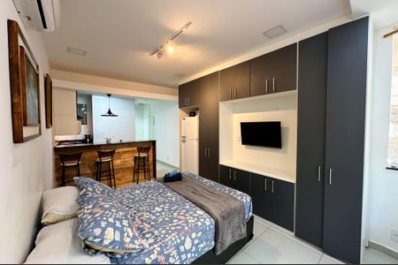 Apartamento à venda com 28m², 1 quarto e sem vaga Apartamento à venda com 28m², 1 quarto e sem vagaSala/Quarto