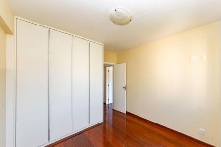 Apartamento à venda com 100m², 3 quartos e 2 vagas Apartamento à venda com 100m², 3 quartos e 2 vagasQuarto 3