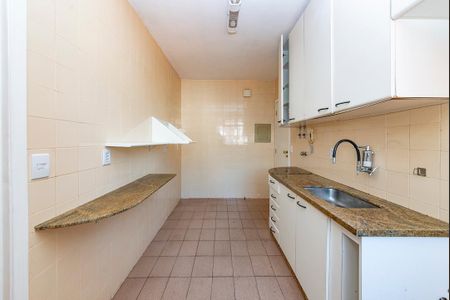 Apartamento à venda com 100m², 3 quartos e 2 vagas Apartamento à venda com 100m², 3 quartos e 2 vagasCozinha