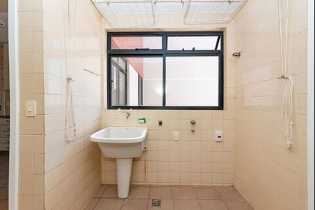 Apartamento à venda com 100m², 3 quartos e 2 vagas Apartamento à venda com 100m², 3 quartos e 2 vagasÁrea de Serviço