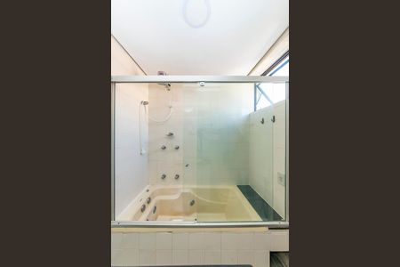 Apartamento à venda com 100m², 3 quartos e 2 vagas Apartamento à venda com 100m², 3 quartos e 2 vagasBanheiro da Suíte