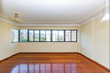 Sala  de apartamento à venda com 3 quartos, 100m² em Santo Antônio, Belo Horizonte