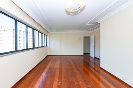 Sala  de apartamento à venda com 3 quartos, 100m² em Santo Antônio, Belo Horizonte