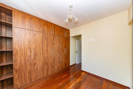 Apartamento à venda com 100m², 3 quartos e 2 vagas Apartamento à venda com 100m², 3 quartos e 2 vagasSuíte