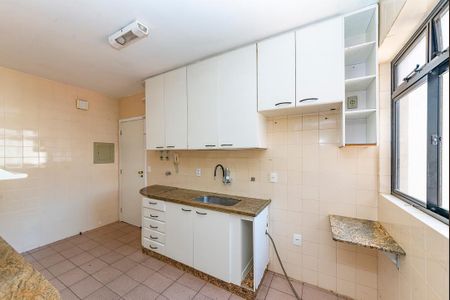 Apartamento à venda com 100m², 3 quartos e 2 vagas Apartamento à venda com 100m², 3 quartos e 2 vagasCozinha