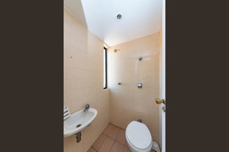 Apartamento à venda com 100m², 3 quartos e 2 vagas Apartamento à venda com 100m², 3 quartos e 2 vagasBanheiro de serviço