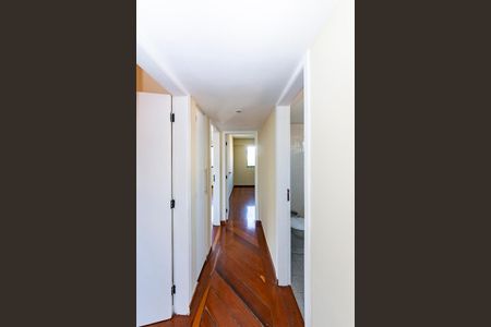 Apartamento à venda com 100m², 3 quartos e 2 vagas Apartamento à venda com 100m², 3 quartos e 2 vagasCorredor