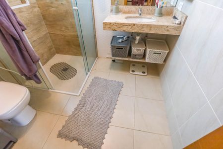 Casa à venda com 180m², 3 quartos e 2 vagasBanheiro da suíte 