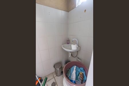 Casa à venda com 180m², 3 quartos e 2 vagasBanheiro de serviço