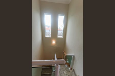Casa à venda com 180m², 3 quartos e 2 vagasHall da escada 