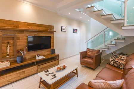 Sala  de casa à venda com 3 quartos, 180m² em Vila Nogueira, Diadema