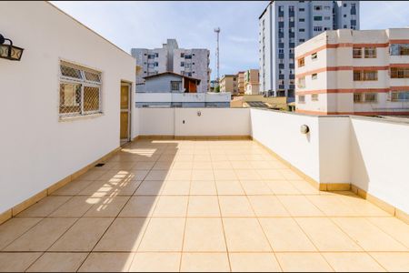 Apartamento à venda com 141m², 3 quartos e 2 vagasCobertura