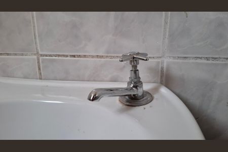 Apartamento à venda com 56m², 2 quartos e 1 vaga Apartamento à venda com 56m², 2 quartos e 1 vagaBanheiro