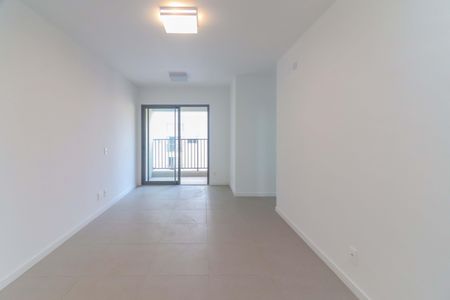Sala de apartamento para alugar com 3 quartos, 68m² em Vila Sonia, São Paulo