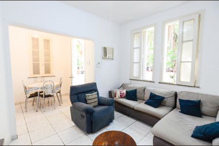 Sala 1 de casa à venda com 6 quartos, 143m² em Rio Comprido, Rio de Janeiro