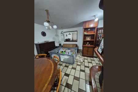 Casa à venda com 3 quartos, 227m² em Planalto Paulista, São Paulo