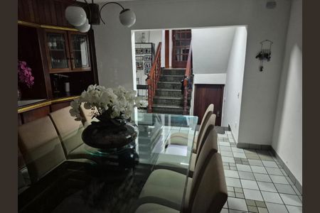 Casa à venda com 3 quartos, 227m² em Planalto Paulista, São Paulo