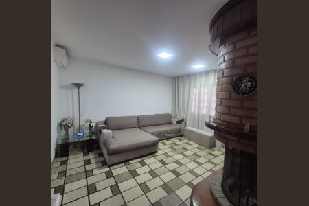 Casa à venda com 3 quartos, 227m² em Planalto Paulista, São Paulo