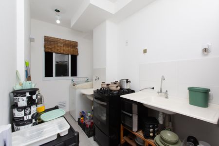 Cozinha de kitnet/studio para alugar com 1 quarto, 26m² em Jardim Helena, São Paulo