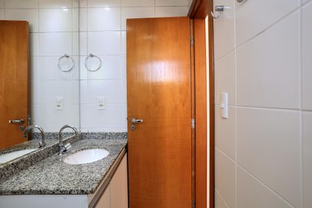 Apartamento para alugar com 92m², 3 quartos e 2 vagas Apartamento para alugar com 92m², 3 quartos e 2 vagasBanheiro da Suíte