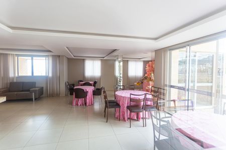 Apartamento para alugar com 92m², 3 quartos e 2 vagas Apartamento para alugar com 92m², 3 quartos e 2 vagasÁrea comum - Salão de festas