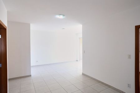 Apartamento para alugar com 92m², 3 quartos e 2 vagas Apartamento para alugar com 92m², 3 quartos e 2 vagasSala
