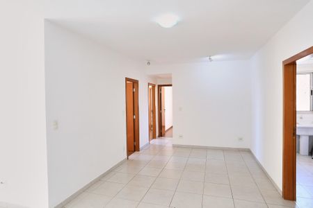 Apartamento para alugar com 92m², 3 quartos e 2 vagas Apartamento para alugar com 92m², 3 quartos e 2 vagasSala