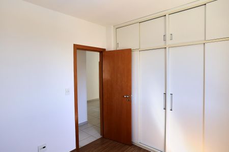 Apartamento para alugar com 92m², 3 quartos e 2 vagas Apartamento para alugar com 92m², 3 quartos e 2 vagasSuíte