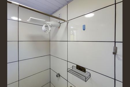 Banheiro de kitnet/studio para alugar com 1 quarto, 12m² em Imperial de São Cristóvão, Rio de Janeiro