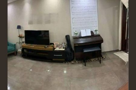 Casa à venda com 4 quartos, 101m² em Quitaúna, Osasco