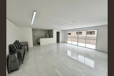 Apartamento para alugar com 49m², 2 quartos e 1 vaga Apartamento para alugar com 49m², 2 quartos e 1 vagaÁrea comum - Salão de festas