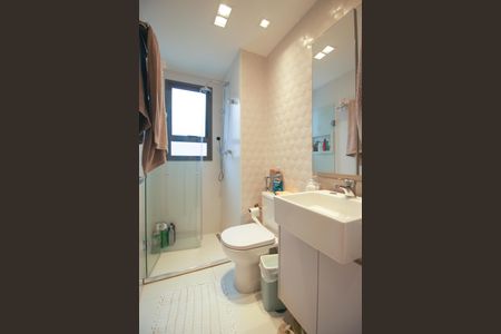 Apartamento à venda com 74m², 2 quartos e 1 vaga Apartamento à venda com 74m², 2 quartos e 1 vagaBanheiro da Suíte 1