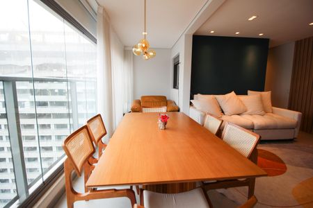 Sala de apartamento à venda com 2 quartos, 74m² em Indianópolis, São Paulo