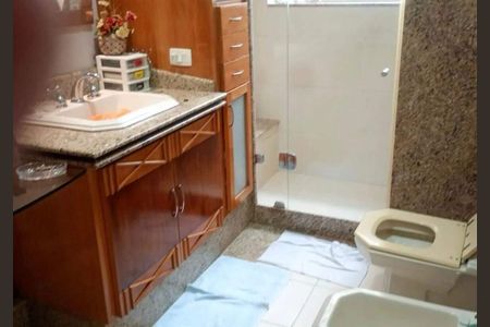 Apartamento à venda com 220m², 4 quartos e 1 vaga
