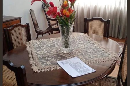 Apartamento à venda com 220m², 4 quartos e 1 vaga