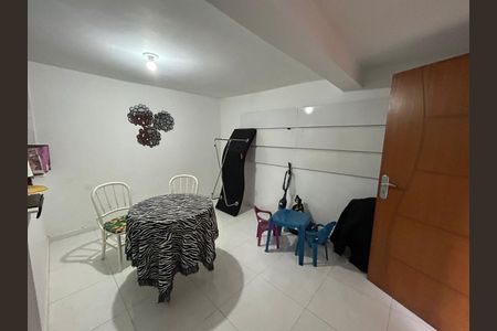 Casa à venda com 3 quartos, 247m² em Sta Cruz Ind, Contagem