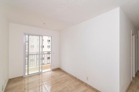 Sala de apartamento para alugar com 2 quartos, 48m² em Parada de Lucas, Rio de Janeiro